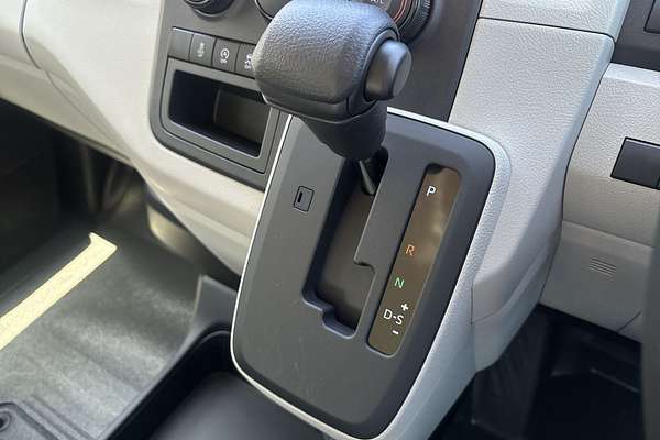 2024 Toyota Hiace GDH320R