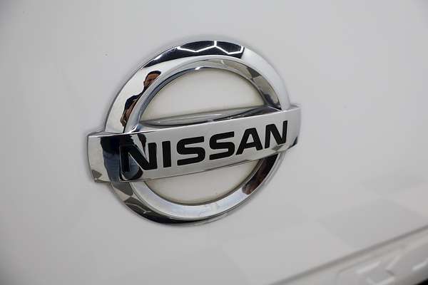2021 Nissan Navara SL D23 Rear Wheel Drive