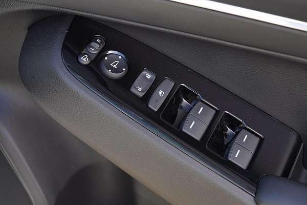 2024 Honda HR-V e:HEV L