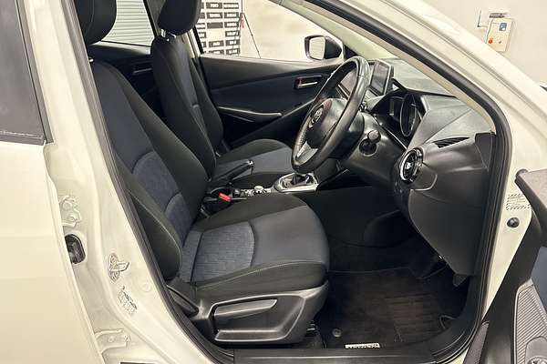 2016 Mazda 2 Maxx DJ Series