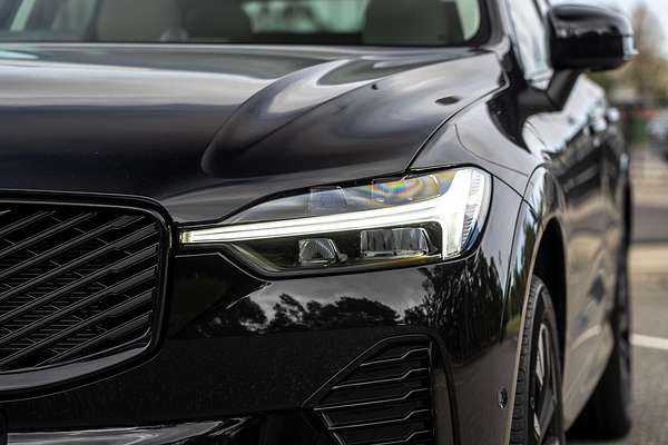 2025 Volvo XC60 Ultra B5 Dark