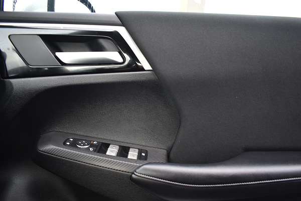 2024 Mitsubishi Outlander ES ZM