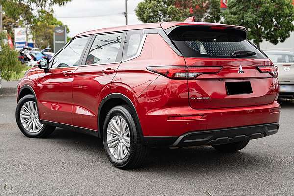 2025 Mitsubishi Outlander LS ZM