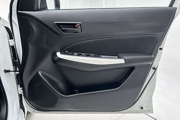 2022 Suzuki Swift GL Plus Special Edition AZ Series II thumb-18