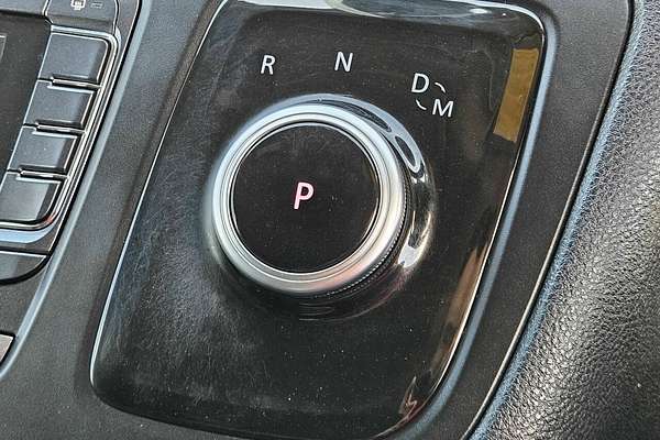 2021 LDV G10 Lift Door SV7C MY21