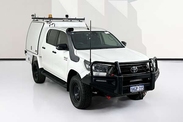 2020 Toyota HILUX SR (4x4) GUN126R FACELIFT 4X4