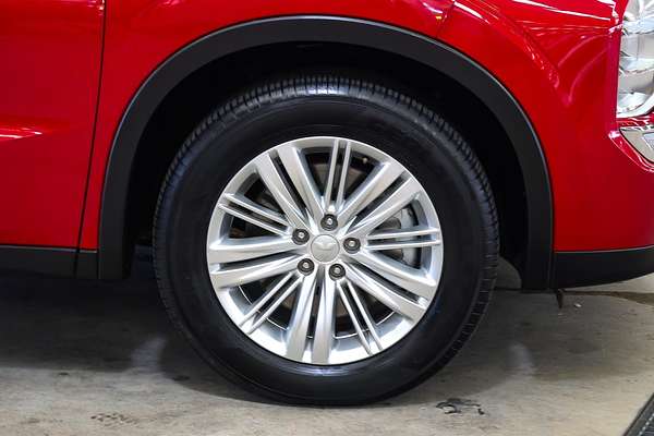 2024 Mitsubishi Outlander LS ZM