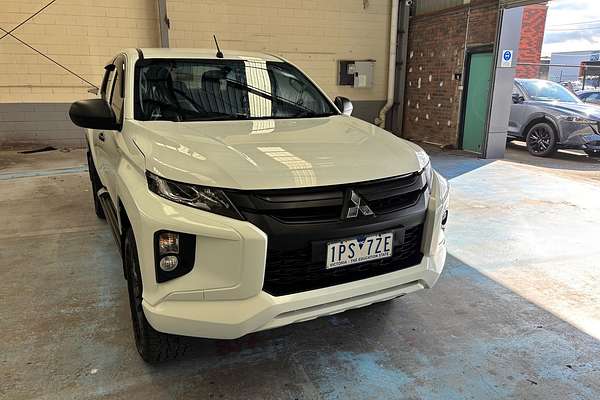 2019 Mitsubishi Triton GLX MR 4X4