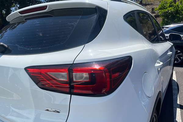 2017 MG ZS Essence AZS1