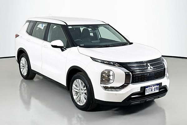 2024 Mitsubishi Outlander ES ZM