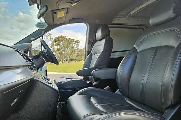 2021 LDV G10 Lift Door SV7C MY21