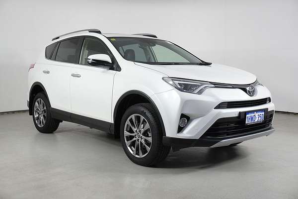 2017 Toyota RAV4 Cruiser (4x4)