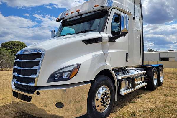 2023 Freightliner Cascadia 116