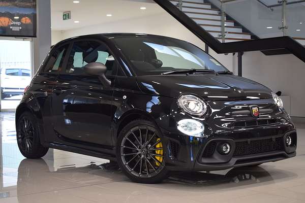 2024 Abarth 695 Competizione