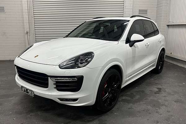 2015 Porsche Cayenne GTS 92A