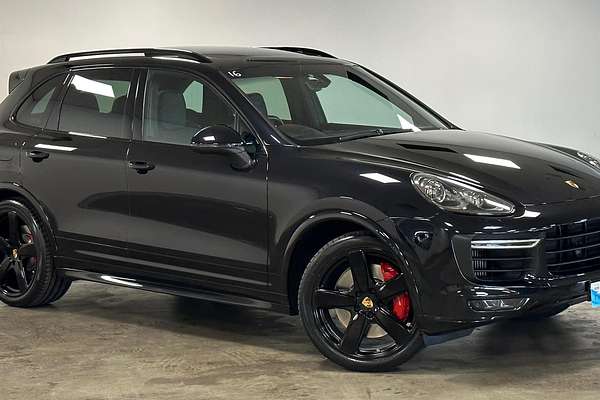 2017 Porsche Cayenne GTS 92A