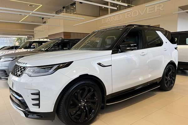 2024 Land Rover Discovery D300 Dynamic SE Series 5