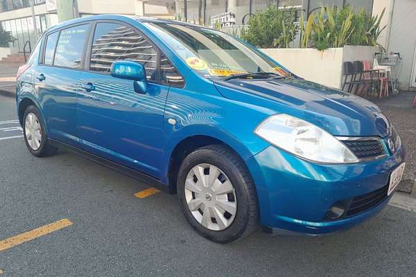 2006 Nissan Tiida ST C11