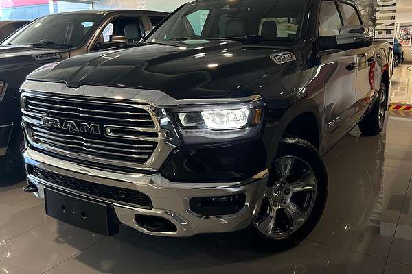 2024 RAM 1500 Laramie DT 4X4