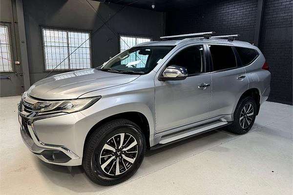 2016 Mitsubishi Pajero GLS NX