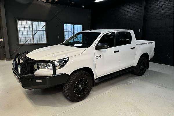 2020 Toyota Hilux SR GUN126R 4X4