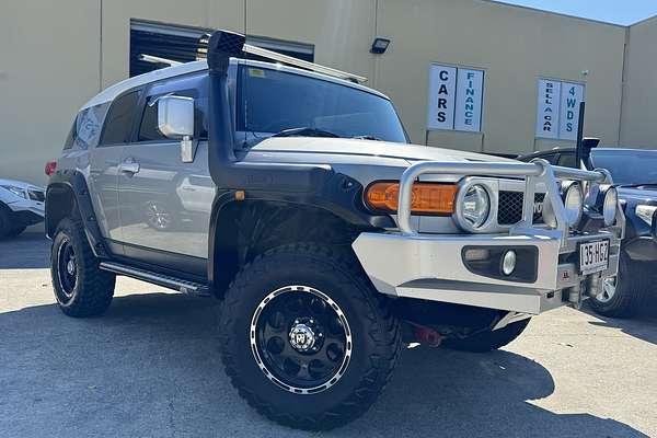 2011 Toyota FJ Cruiser GSJ15R