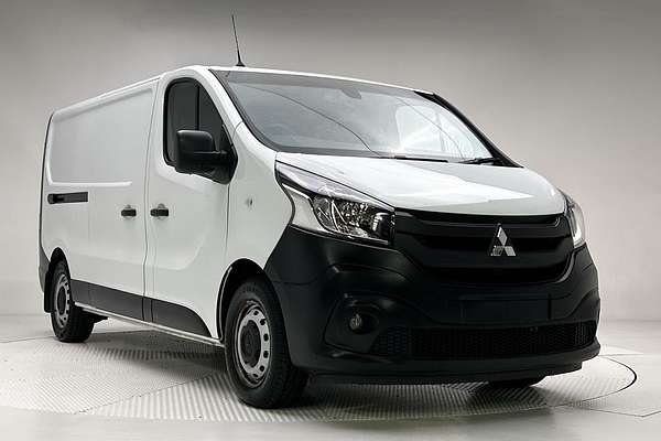 2020 Mitsubishi Express GLX+ SN