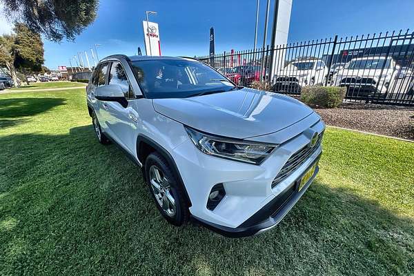 2020 Toyota RAV4 GXL AXAH52R