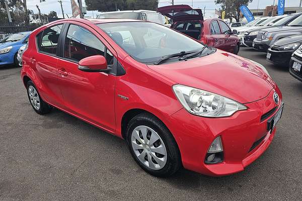 2012 Toyota Prius C NHP10R