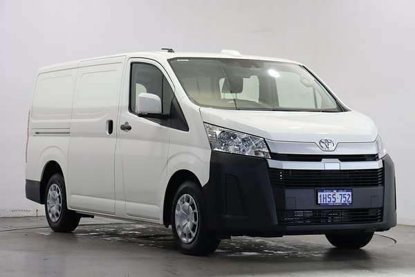 2022 Toyota Hiace GDH300R