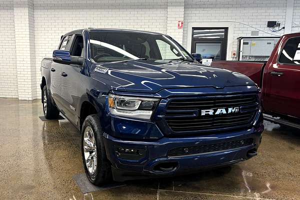 2024 RAM 1500 Laramie Sport RamBox DT 4X4