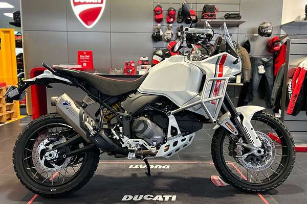 2023 Ducati DESERT X