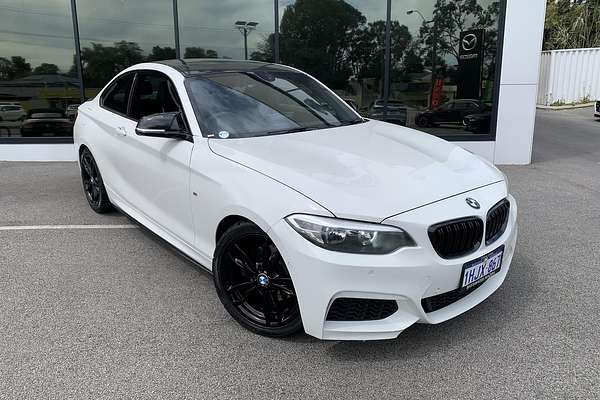 2014 BMW 2 Series 220i Sport Line F22