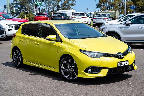 2015 Toyota Corolla SX ZRE182R