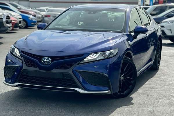 2023 Toyota Camry SX AXVH70R