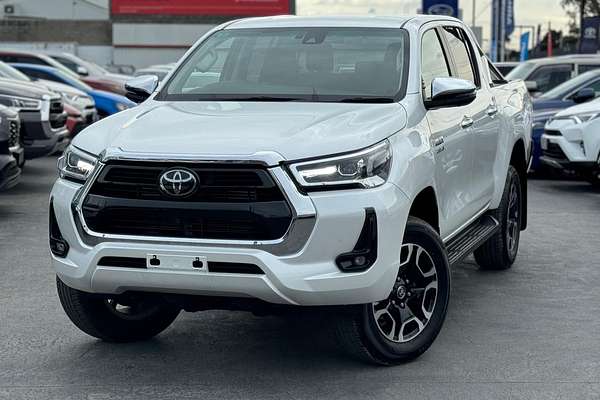 2023 Toyota Hilux SR5 GUN126R 4X4