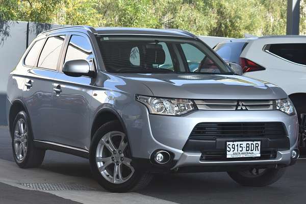 2014 Mitsubishi Outlander ES ZJ