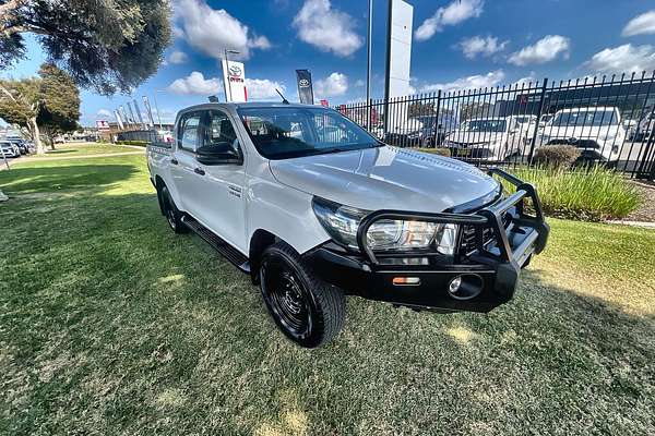 2020 Toyota Hilux SR GUN126R 4X4