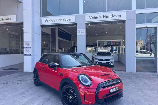 2022 MINI Hatch Cooper SE Classic F56 LCI-2