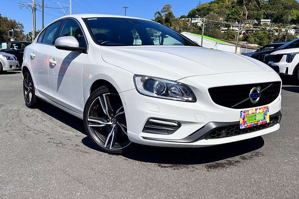 2016 Volvo S60 T6 R-Design