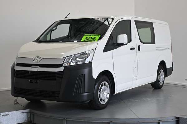 2020 Toyota Hiace lwb 9617530A1