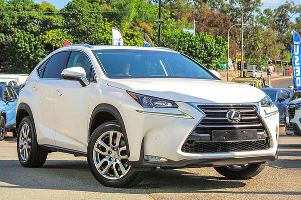 2017 Lexus NX NX200t Luxury AGZ10R