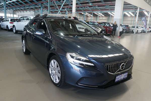 2018 Volvo V40 T4 Inscription