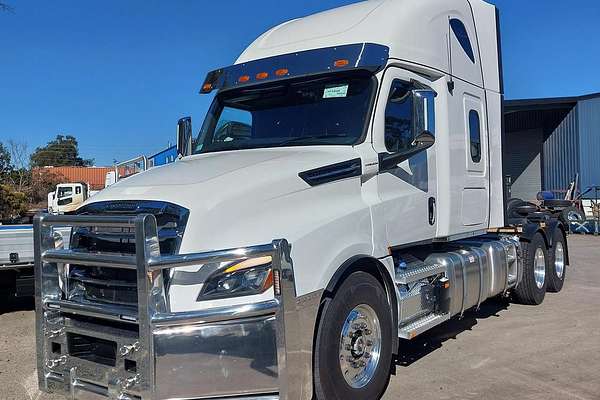 2023 Freightliner Cascadia 126