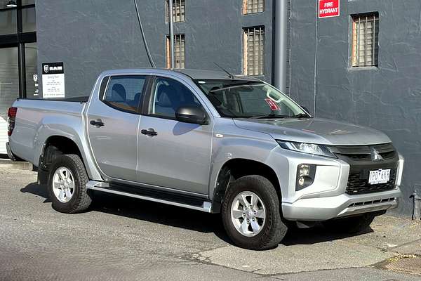 2019 Mitsubishi Triton GLX+ MR 4X4