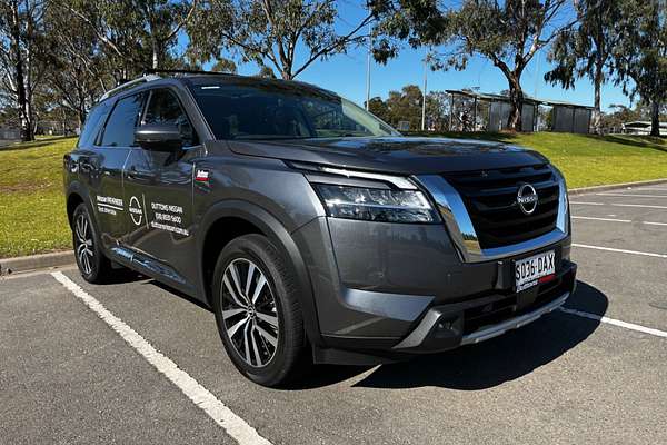 2023 Nissan Pathfinder Ti-L R53