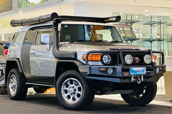 2012 Toyota FJ Cruiser GSJ15R