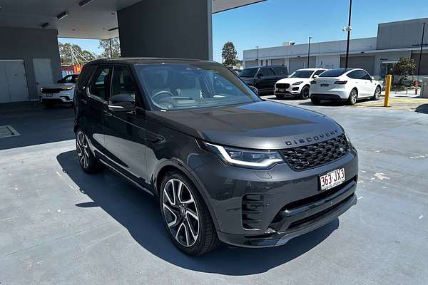 2024 Land Rover Discovery D300 Dynamic SE Series 5