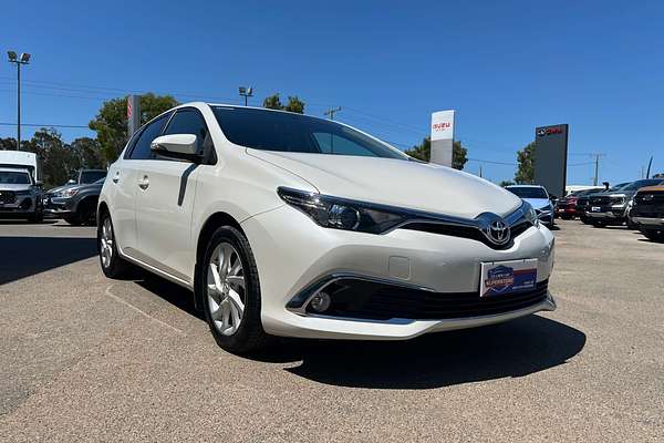 2017 Toyota Corolla Ascent Sport ZRE182R