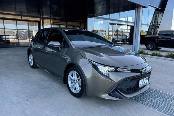 2018 Toyota Corolla Ascent Sport Hybrid ZWE211R